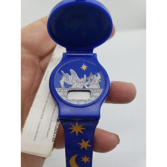 Vintage Disney Hunchback Notre Dame Flip-Top Digital Watch Quasimodo Esmeralda - Picture 9 of 9